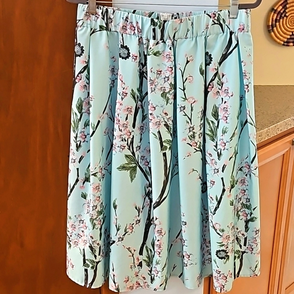 **Clearance** Vintage skirt - Picture 1 of 8